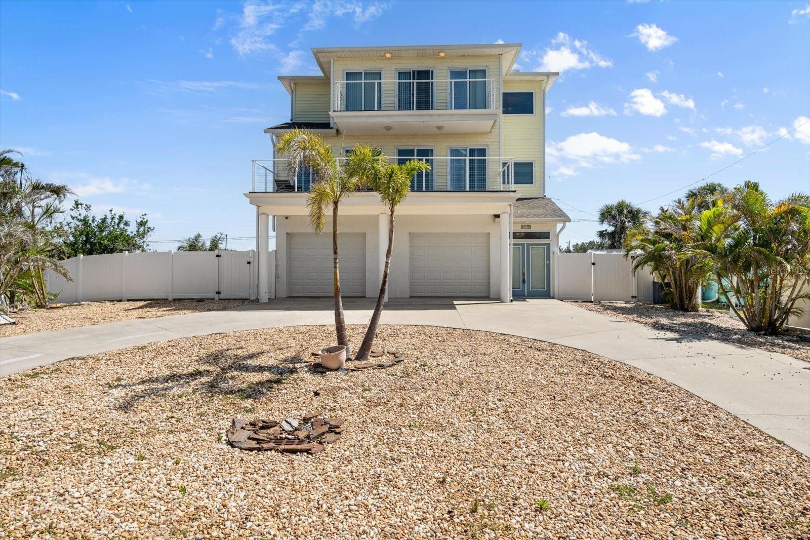 4717 LEMON BAY DRIVE