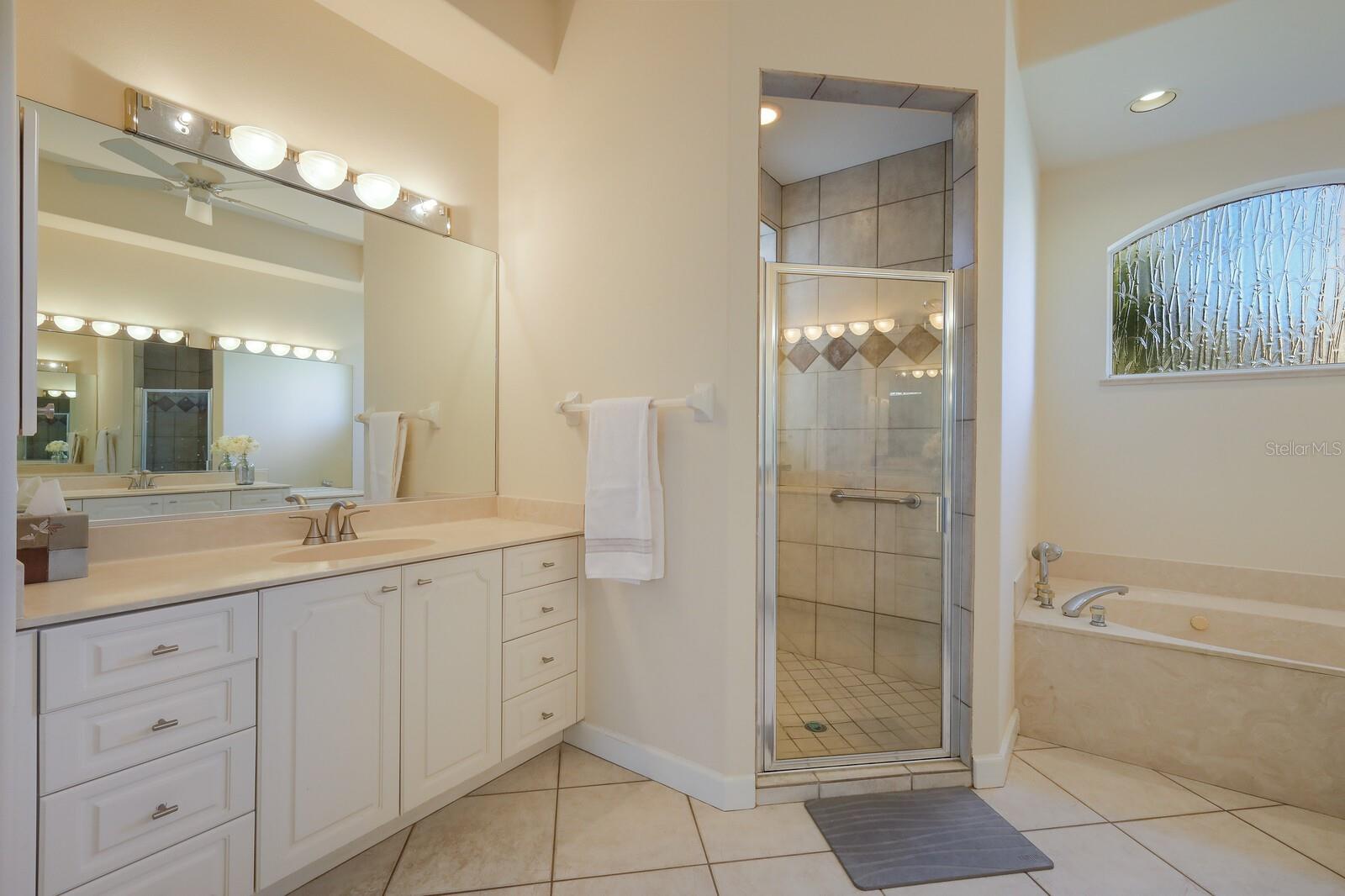 LAUREL OAK ESTATES - Residential