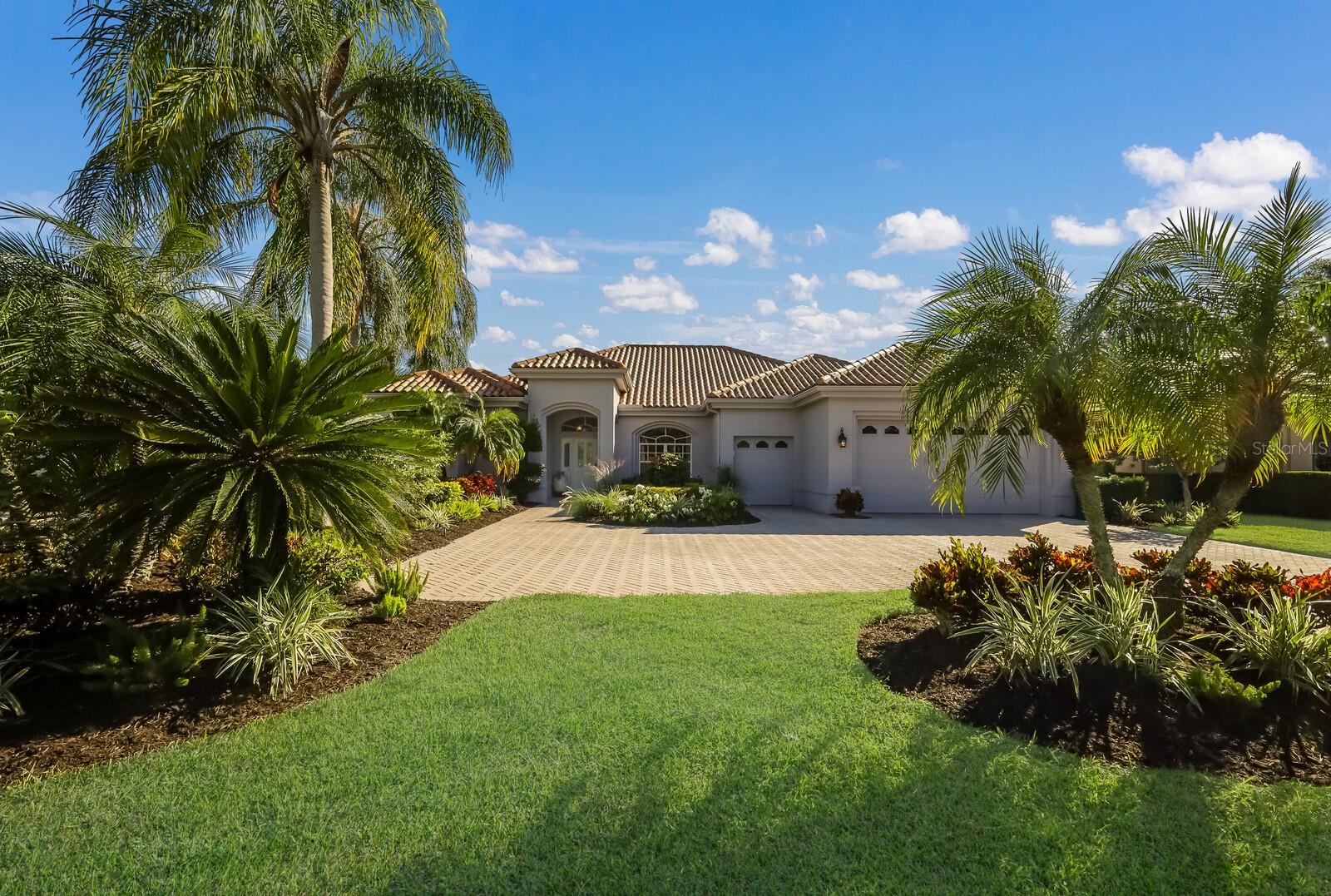 LAUREL OAK ESTATES - Residential