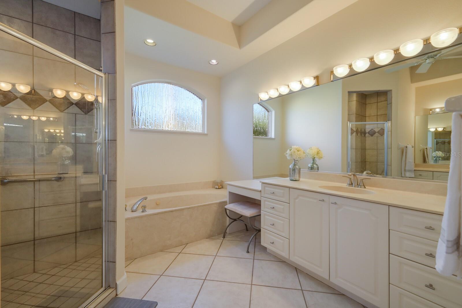 LAUREL OAK ESTATES - Residential