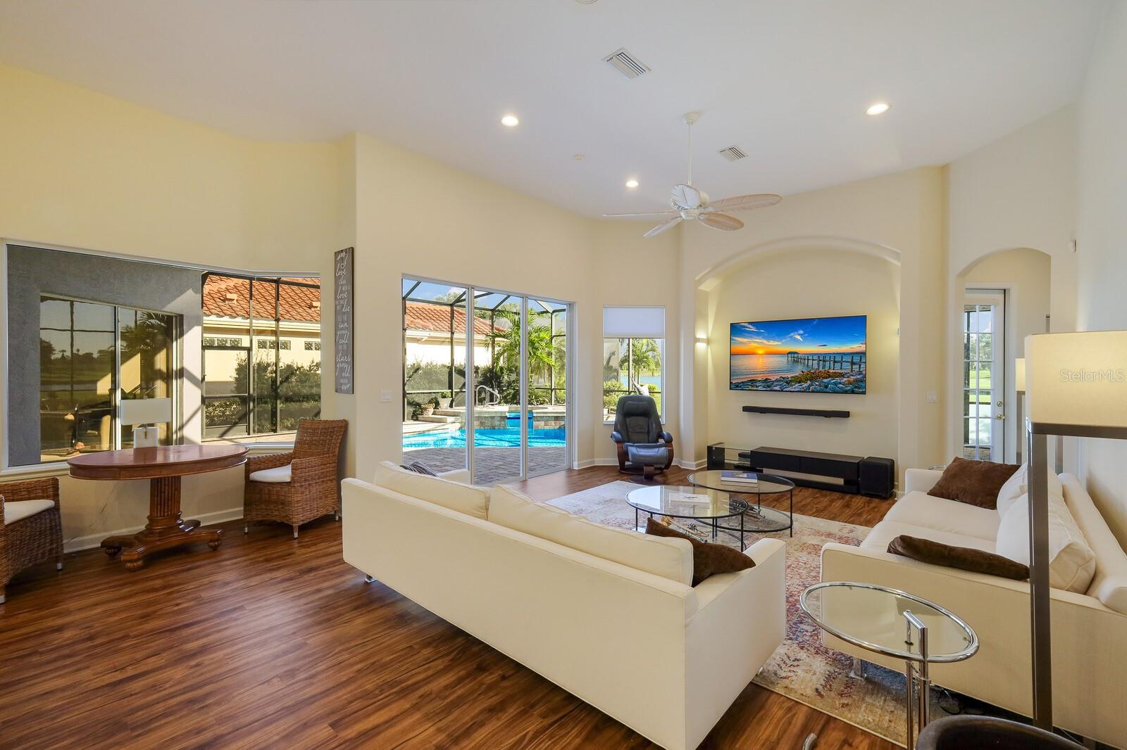 LAUREL OAK ESTATES - Residential