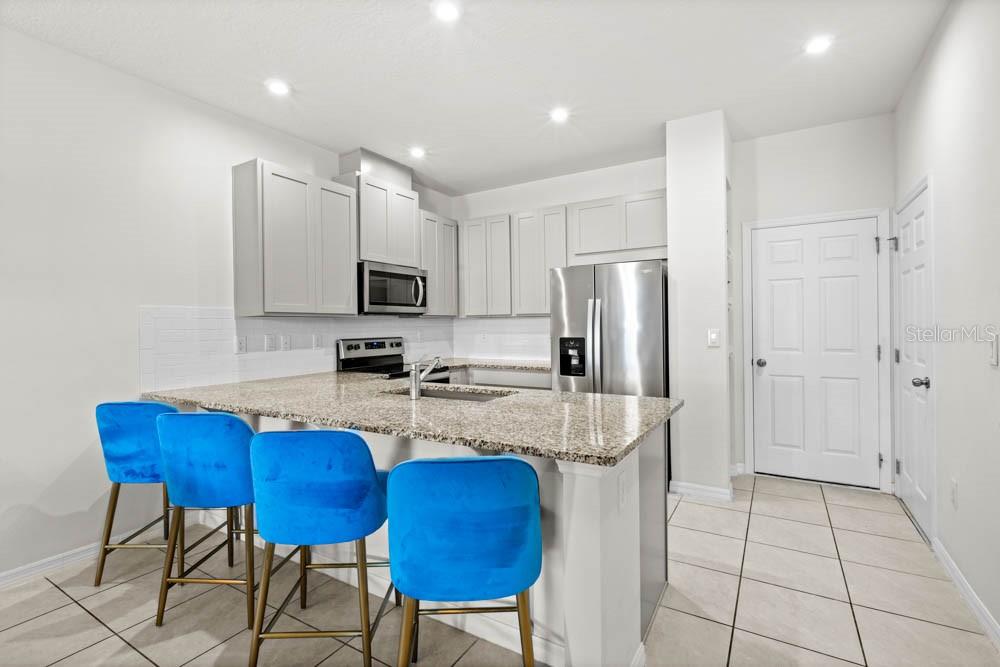 Photo 9 of 37 of 3013 ANGELONIA THORN WAY townhome