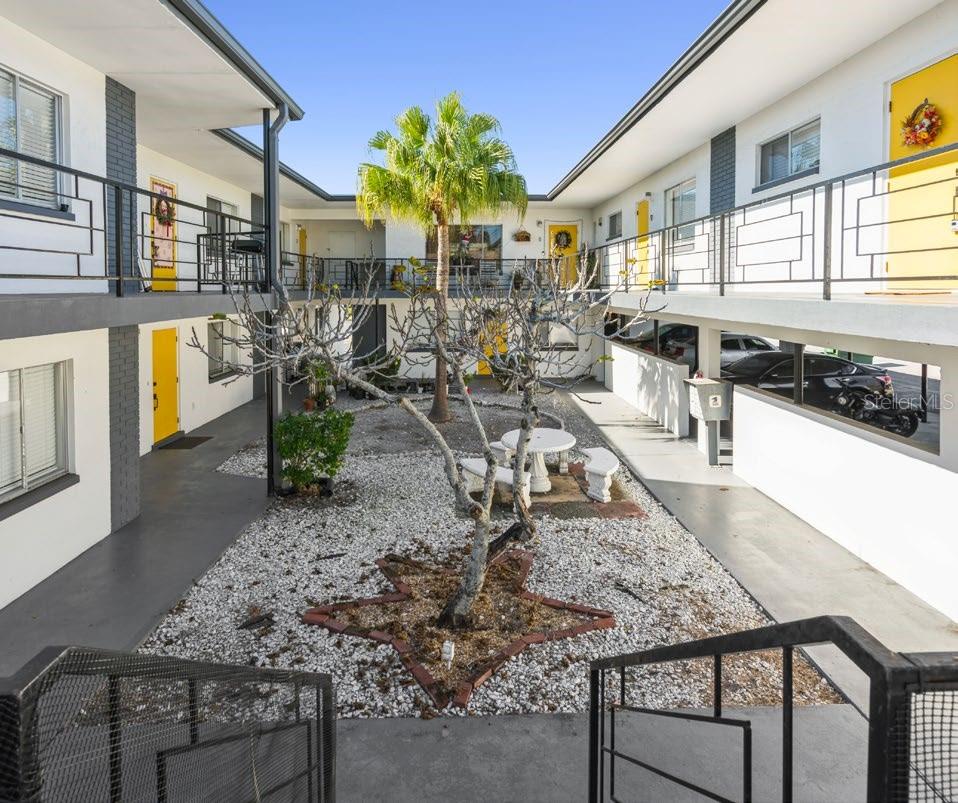 300 S NIMBUS AVENUE