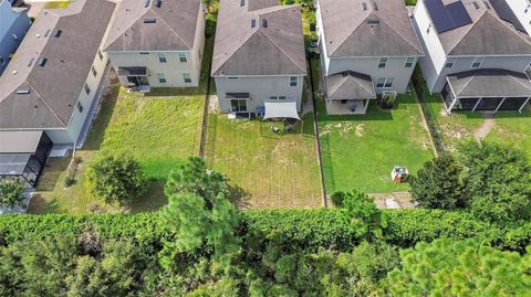 A home in DELAND