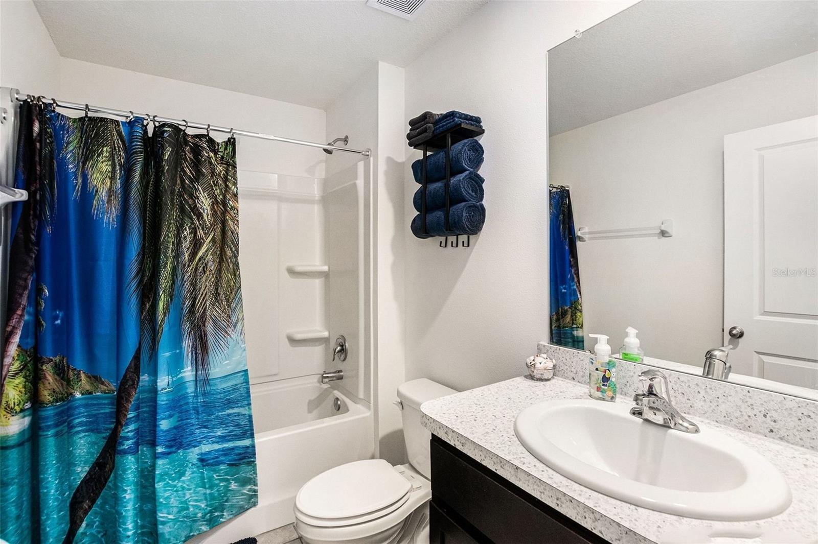 UNREC TRACTS IN 12-18S-18E - Residential