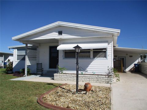 A home in ELLENTON