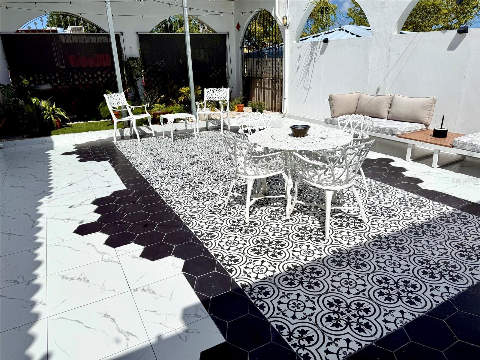 URB. ALTAMIRA - Residential