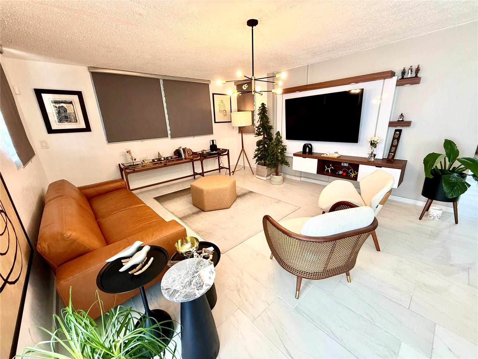 B8 CALLE 8 LAGO URB ALTAMIRA