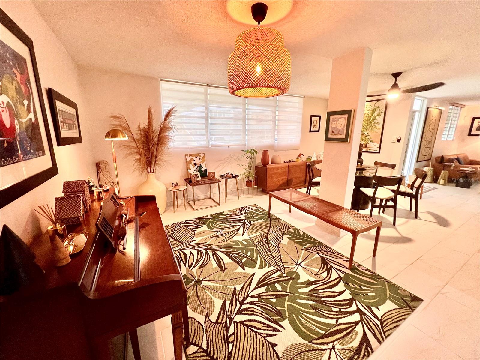 B8 CALLE 8 LAGO URB ALTAMIRA