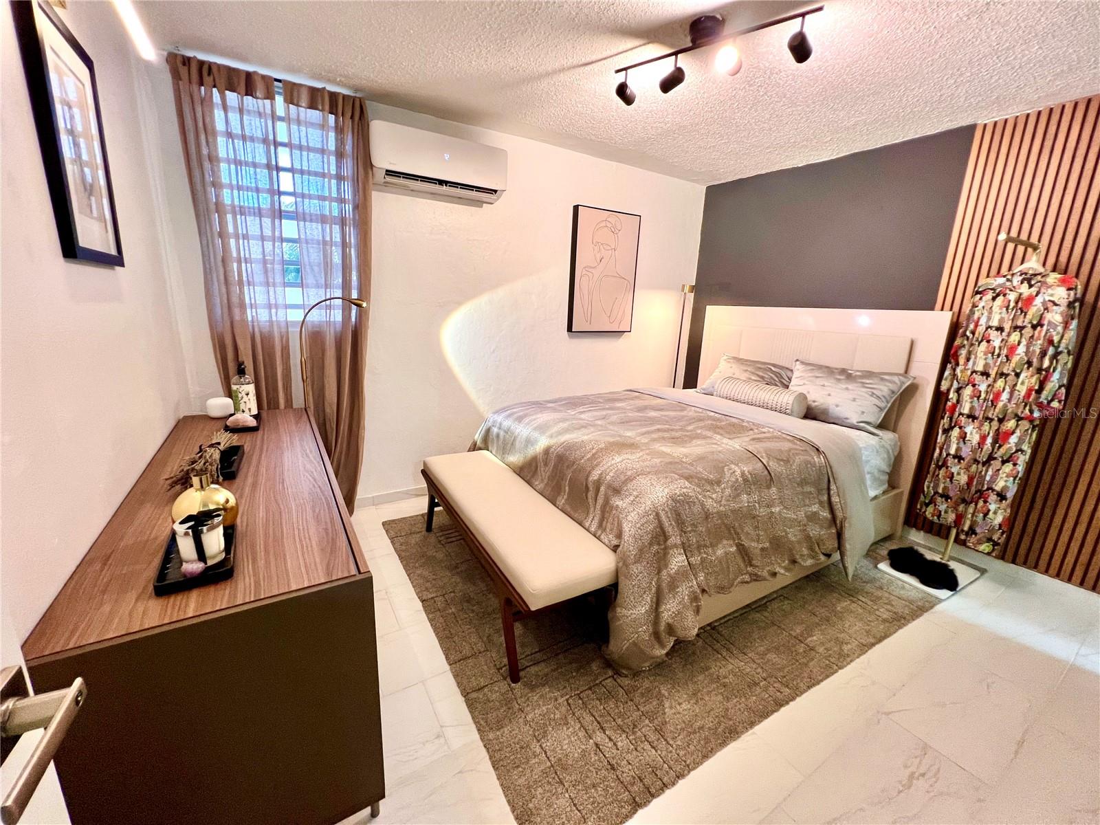 URB. ALTAMIRA - Residential