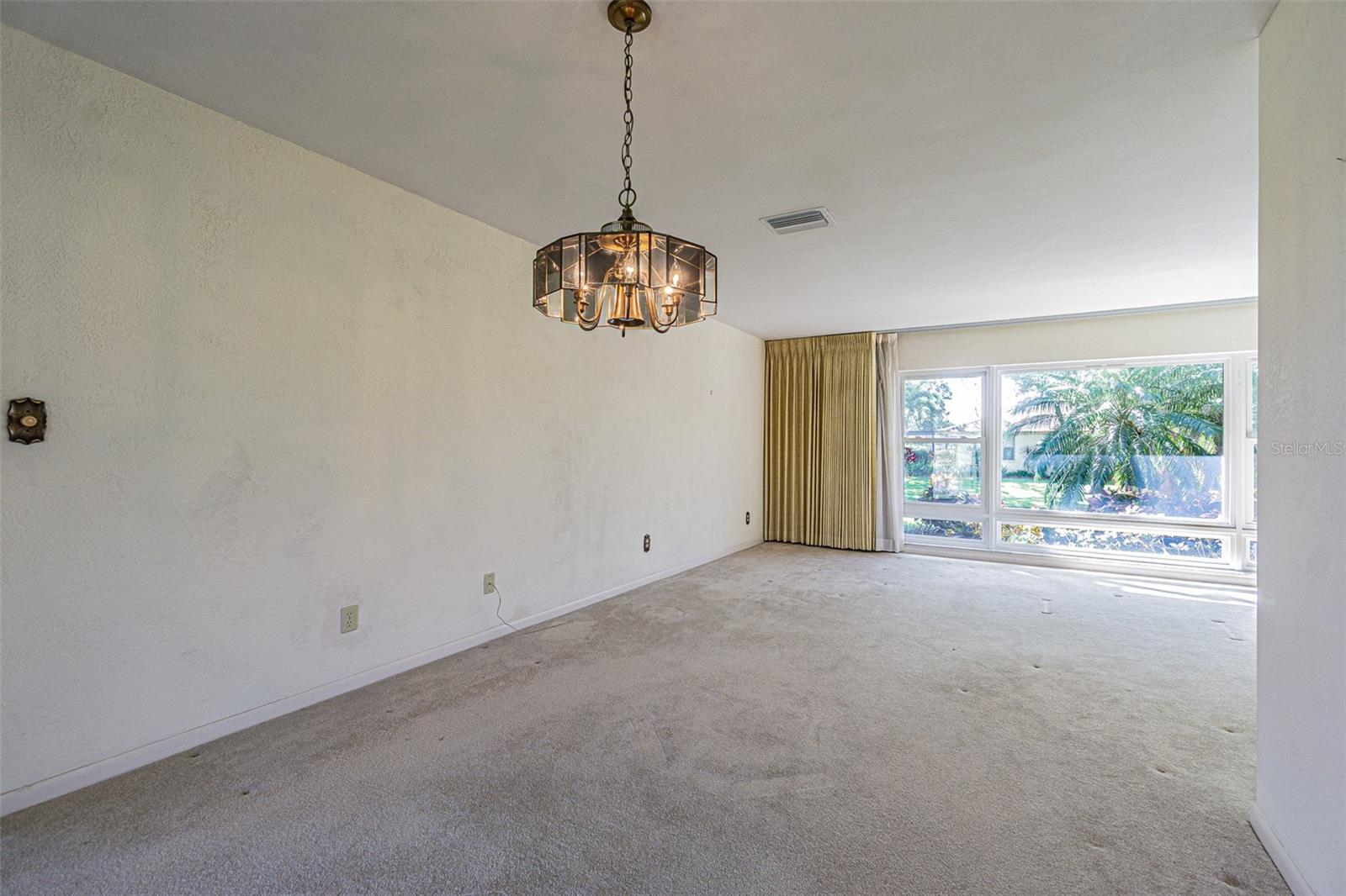 601 RIVIERA BAY DRIVE NE