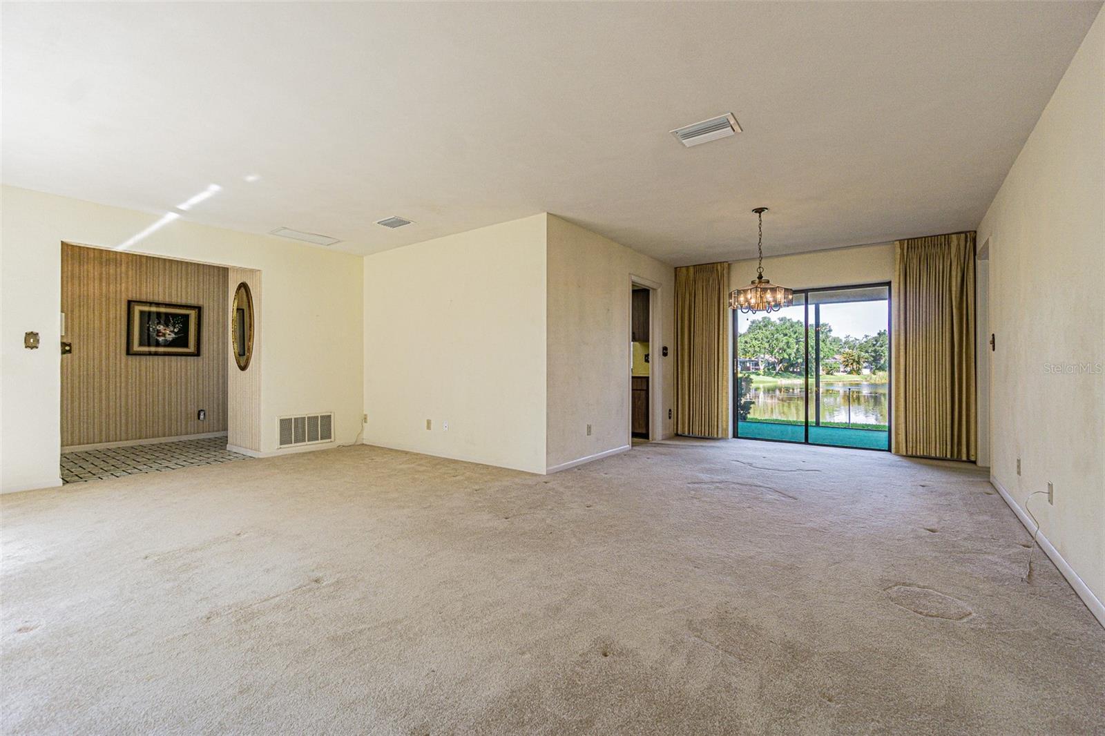 601 RIVIERA BAY DRIVE NE