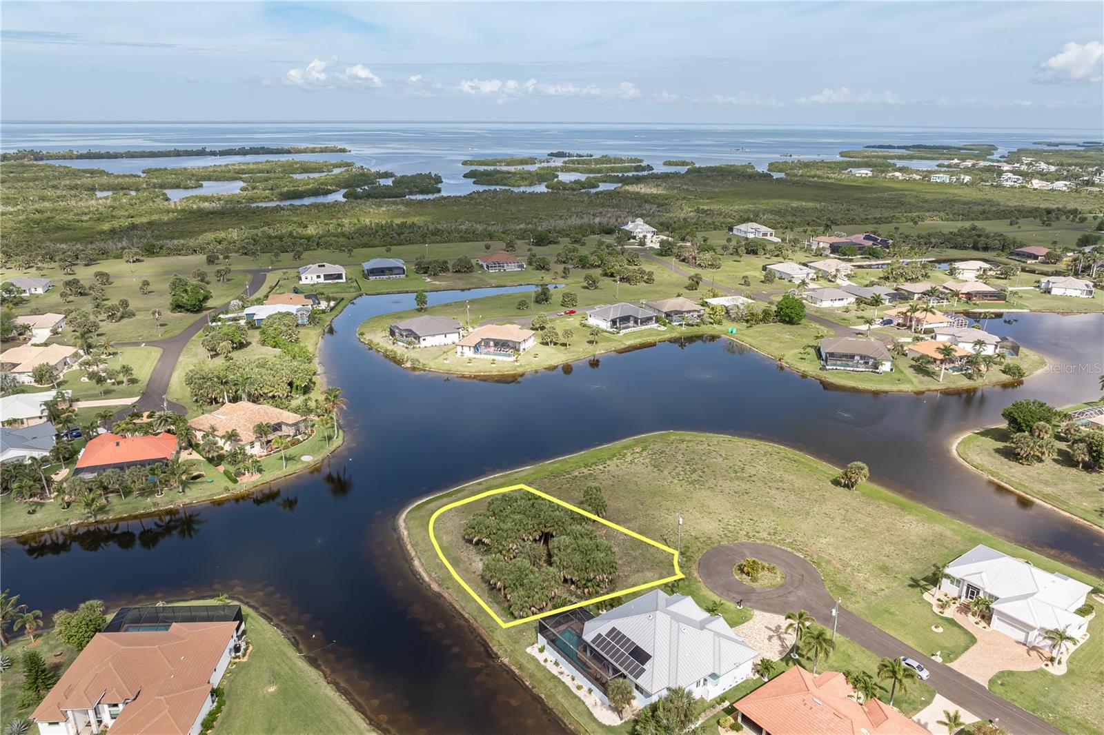 PUNTA GORDA ISLES SEC 21 - Land