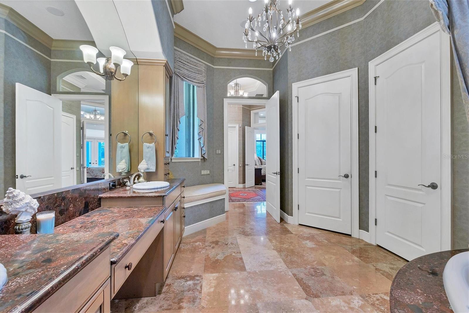 LAKEWOOD RANCH COUNTRY CLUB - Residential