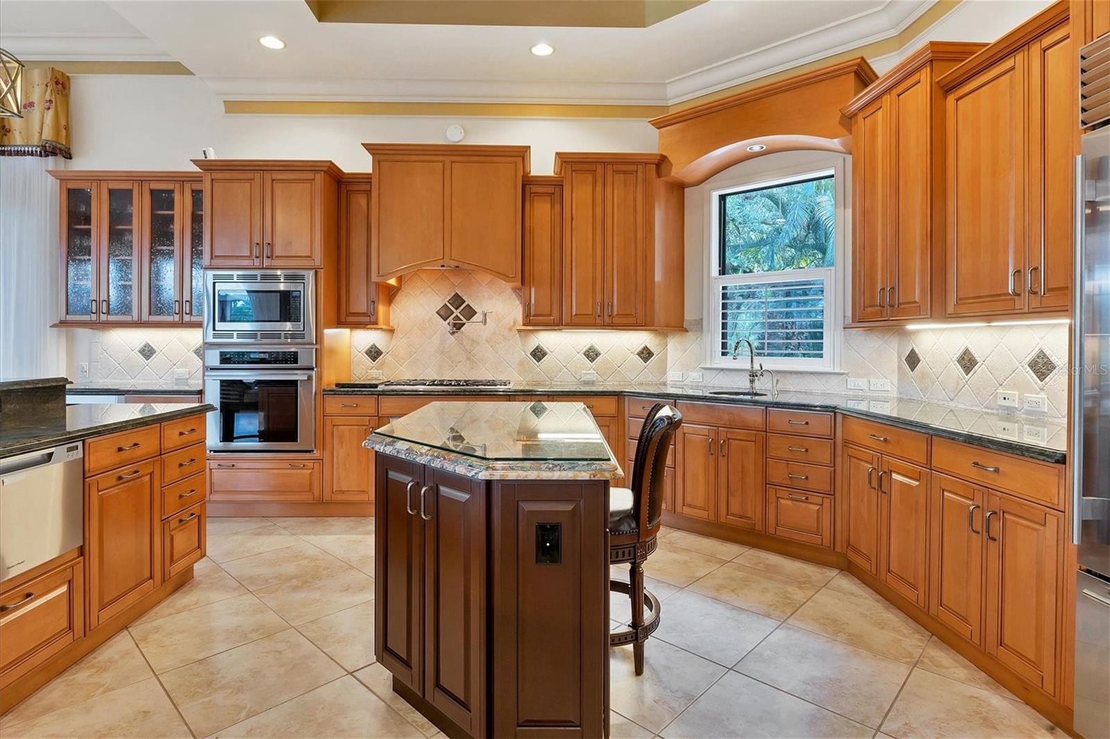 LAKEWOOD RANCH COUNTRY CLUB - Residential