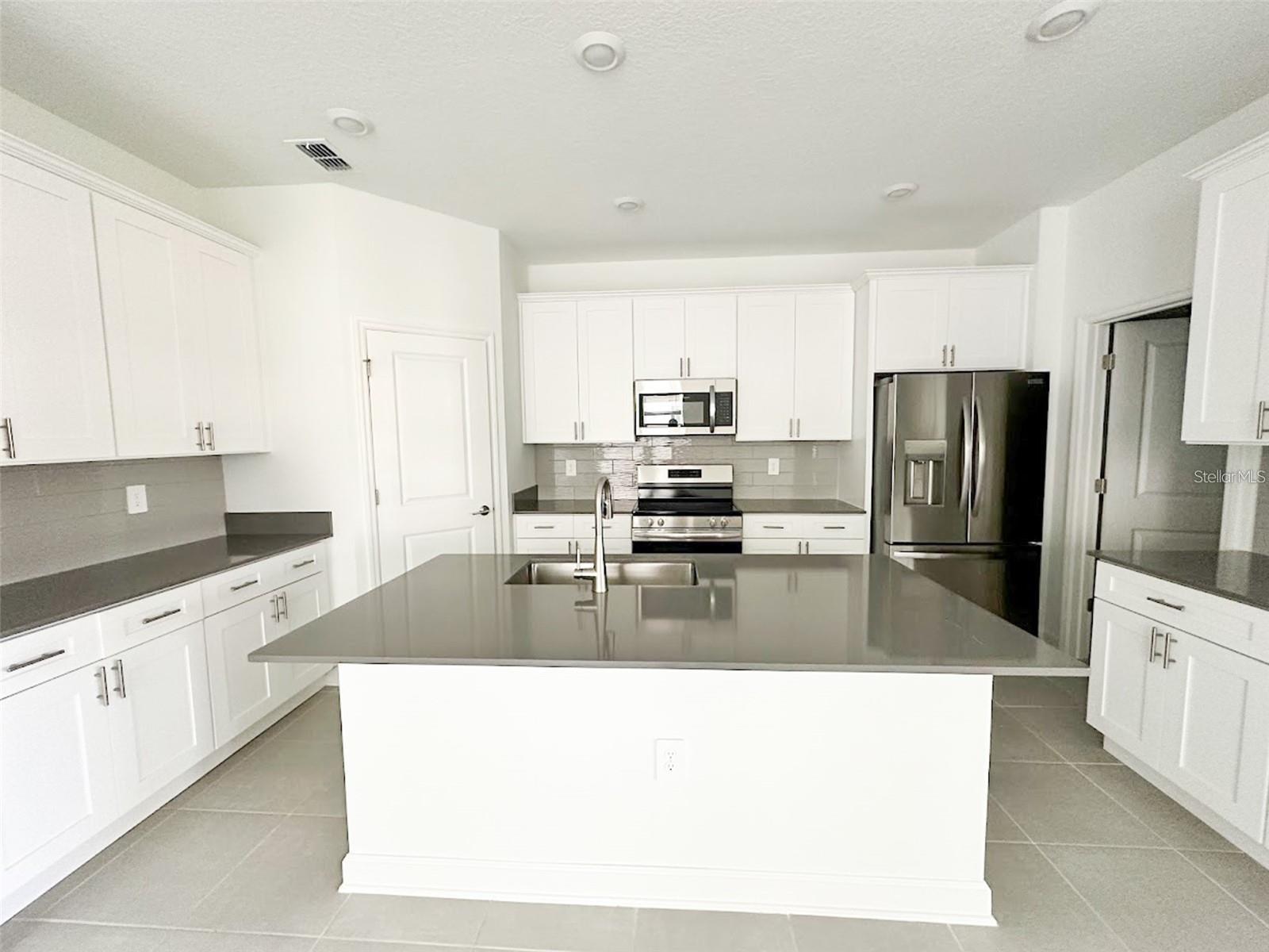 TOHOQUA PH 7 - Residential Lease
