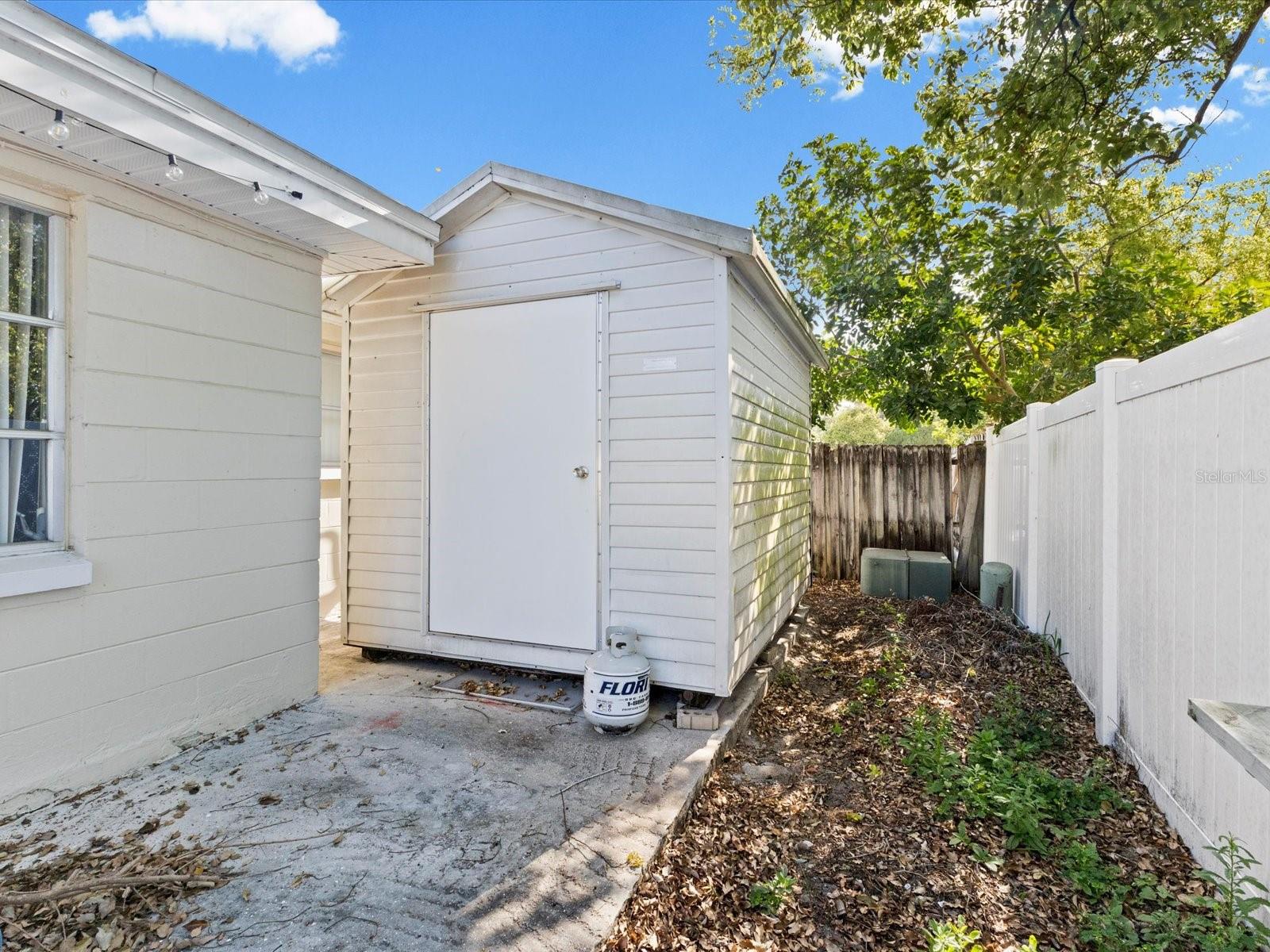 LA VILLA GARDENS - Residential