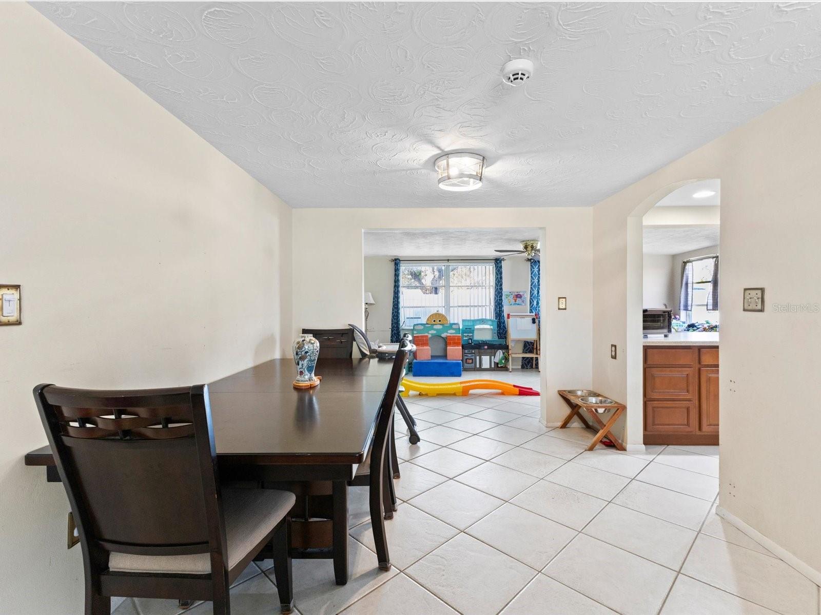 LA VILLA GARDENS - Residential