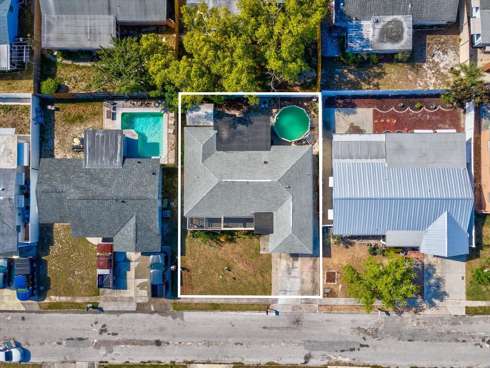 LA VILLA GARDENS - Residential