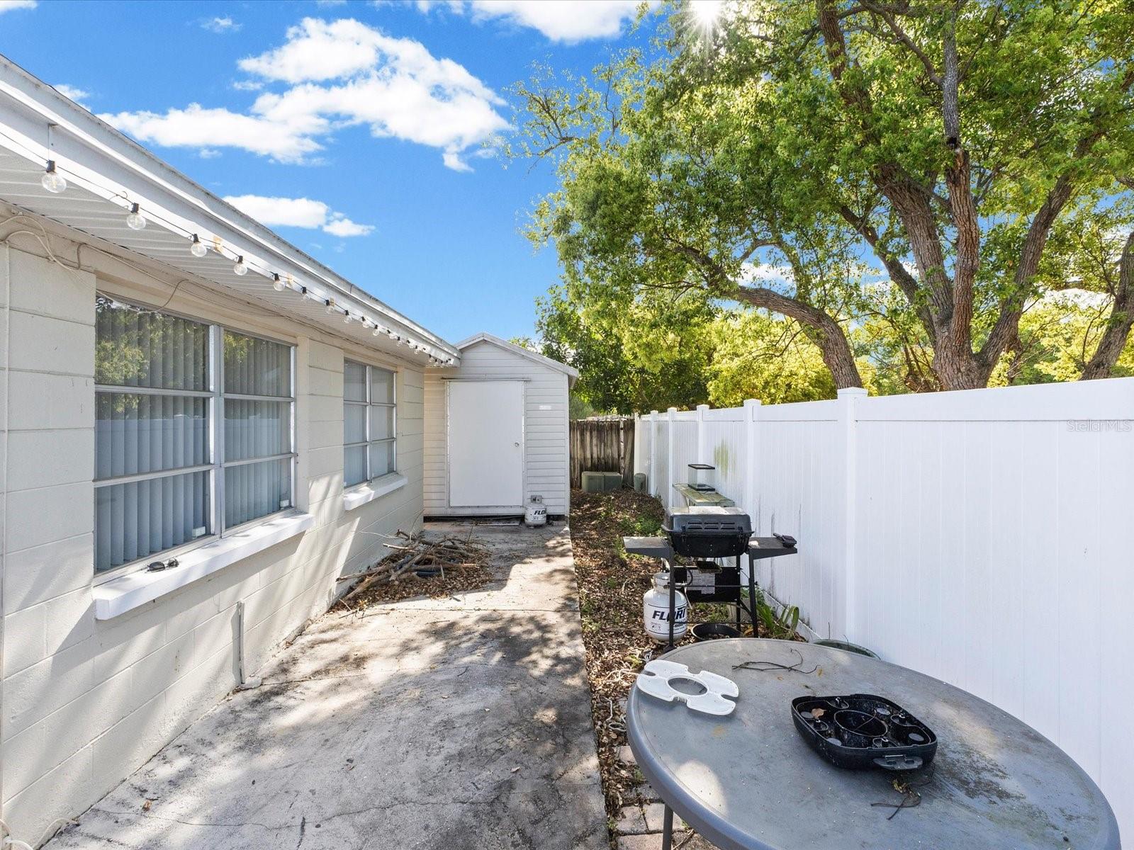 LA VILLA GARDENS - Residential