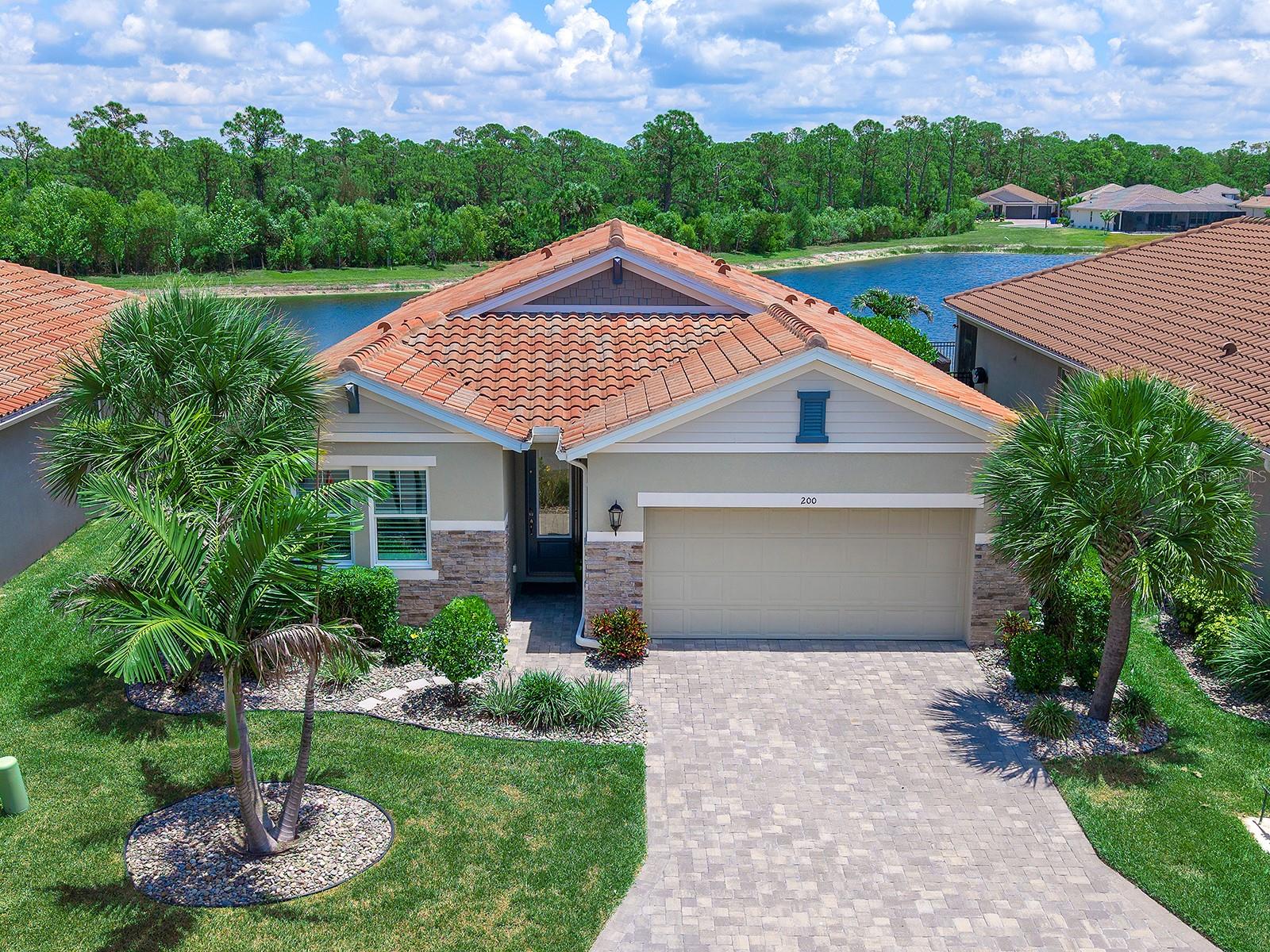200 DAYLILY BOULEVARD