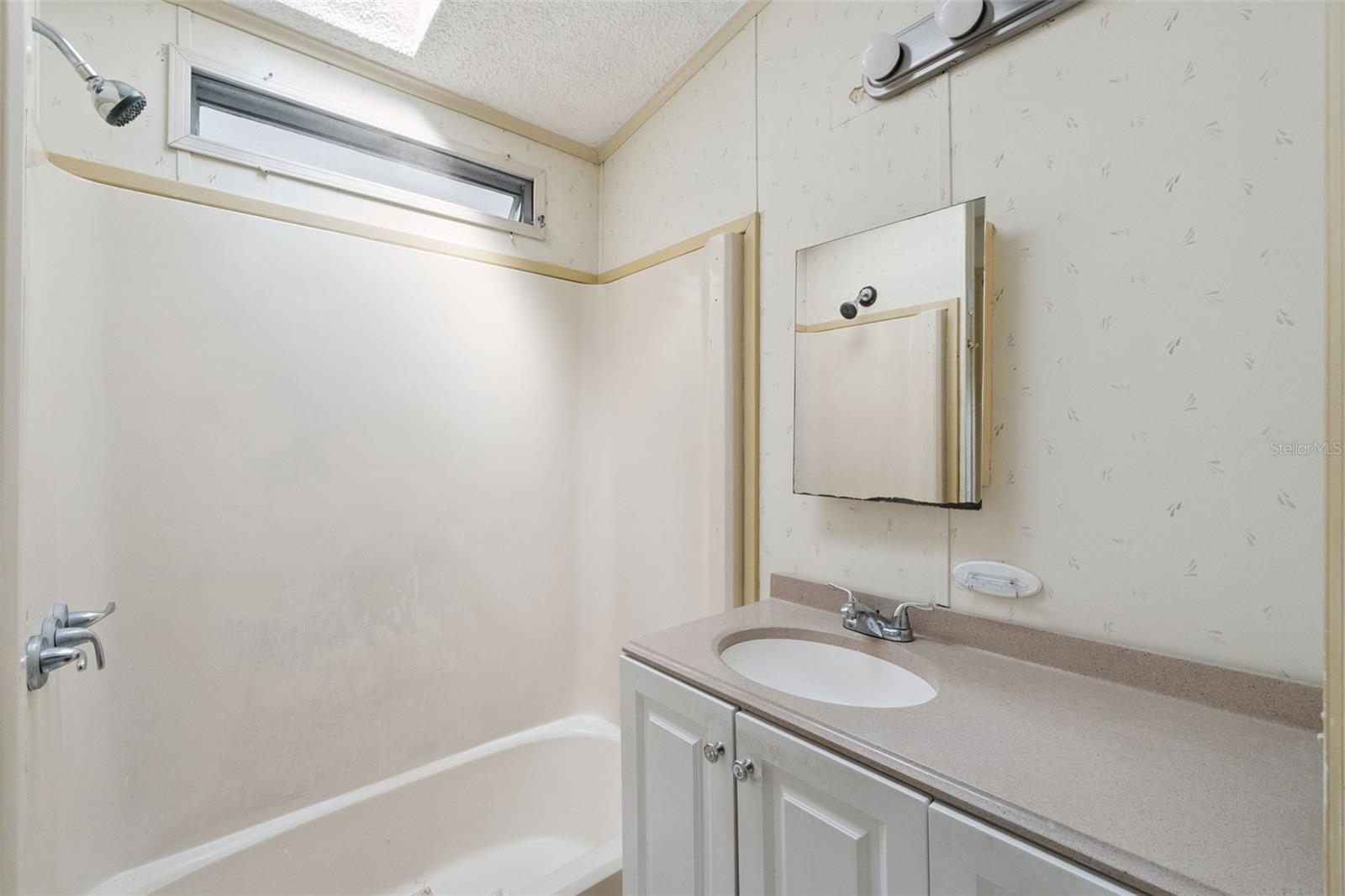 INTERNATIONAL BASS LAKE RESORT PH 01 - Residential