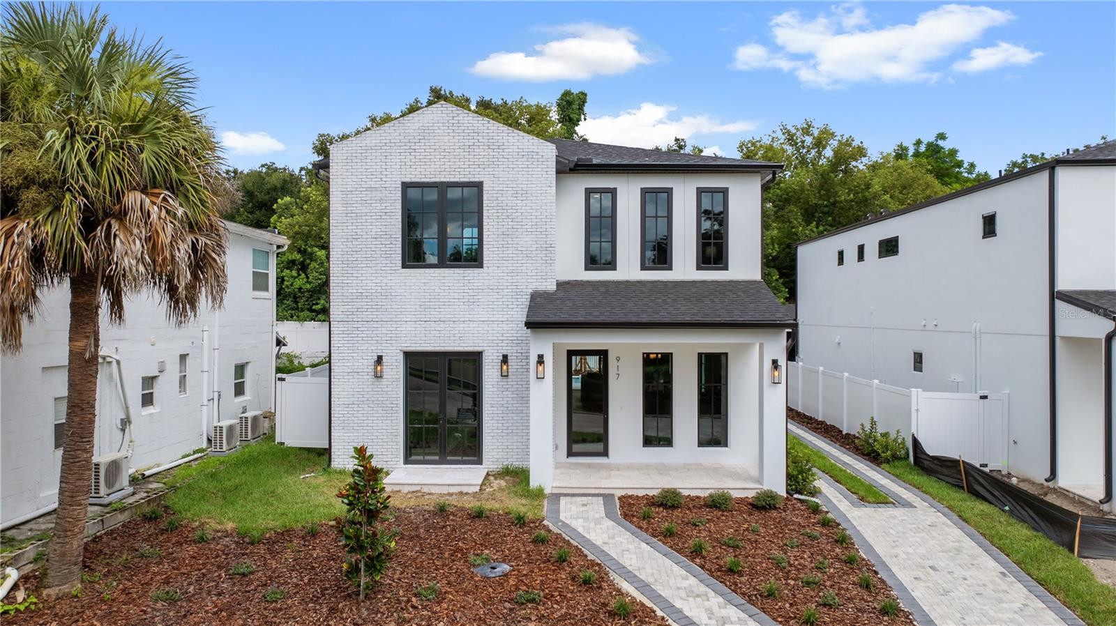 917 LAKE EMERALD DRIVE