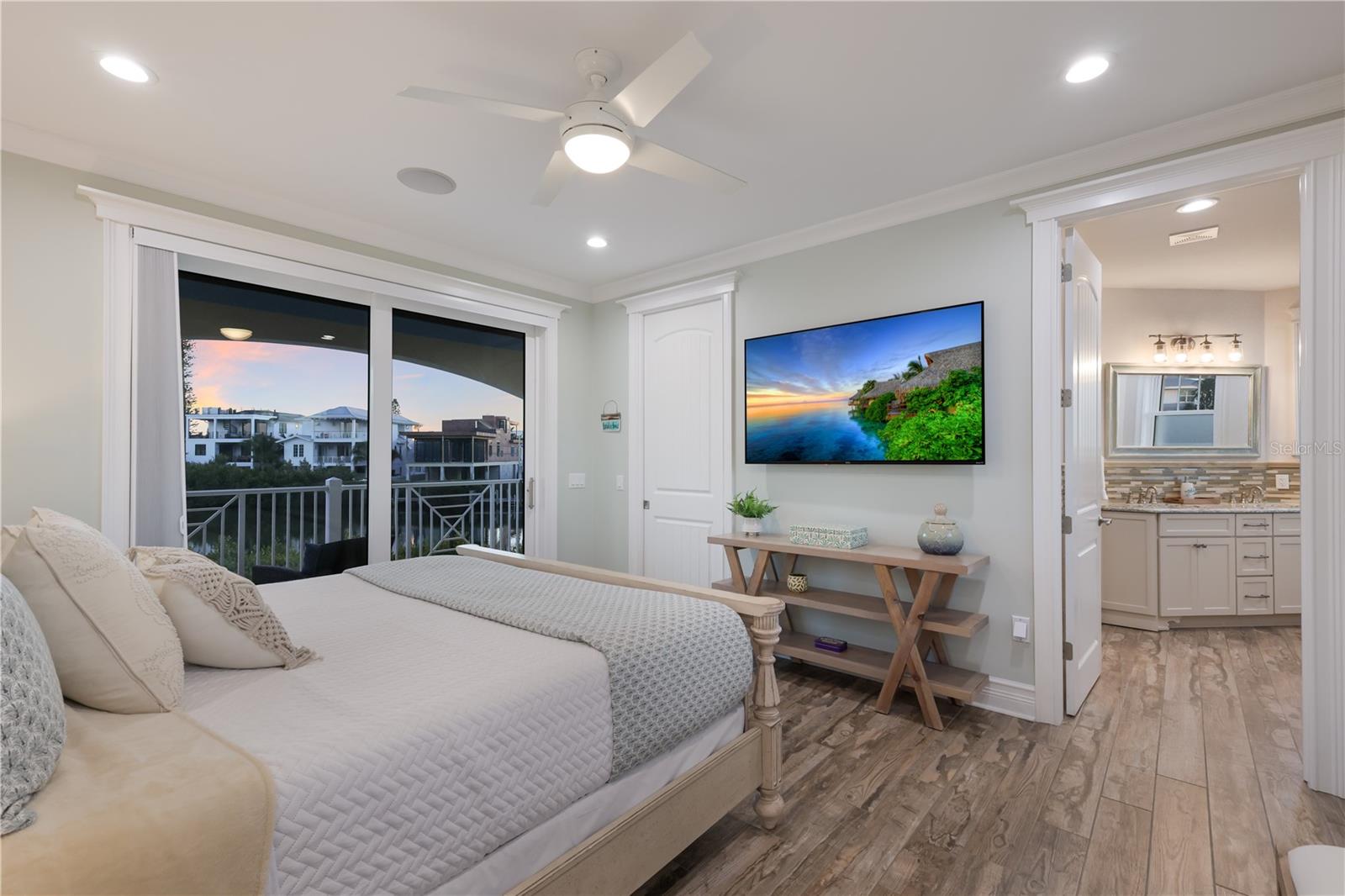 COCONUT BAYOU - Residential