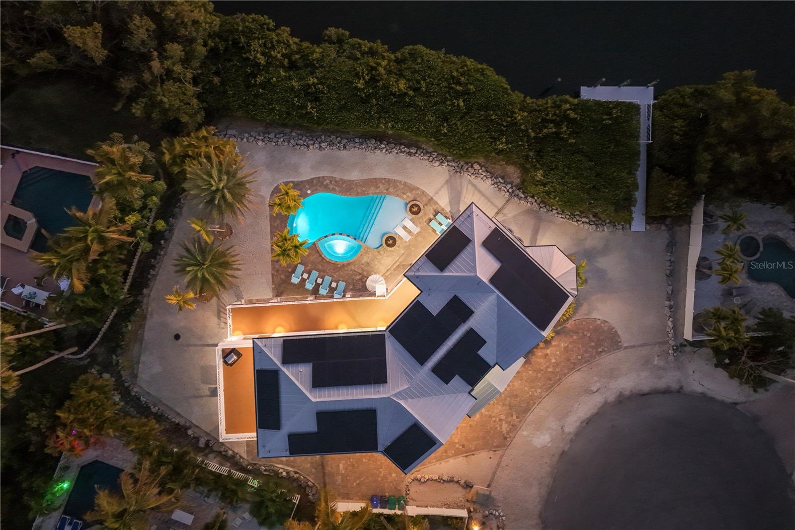 COCONUT BAYOU - Residential