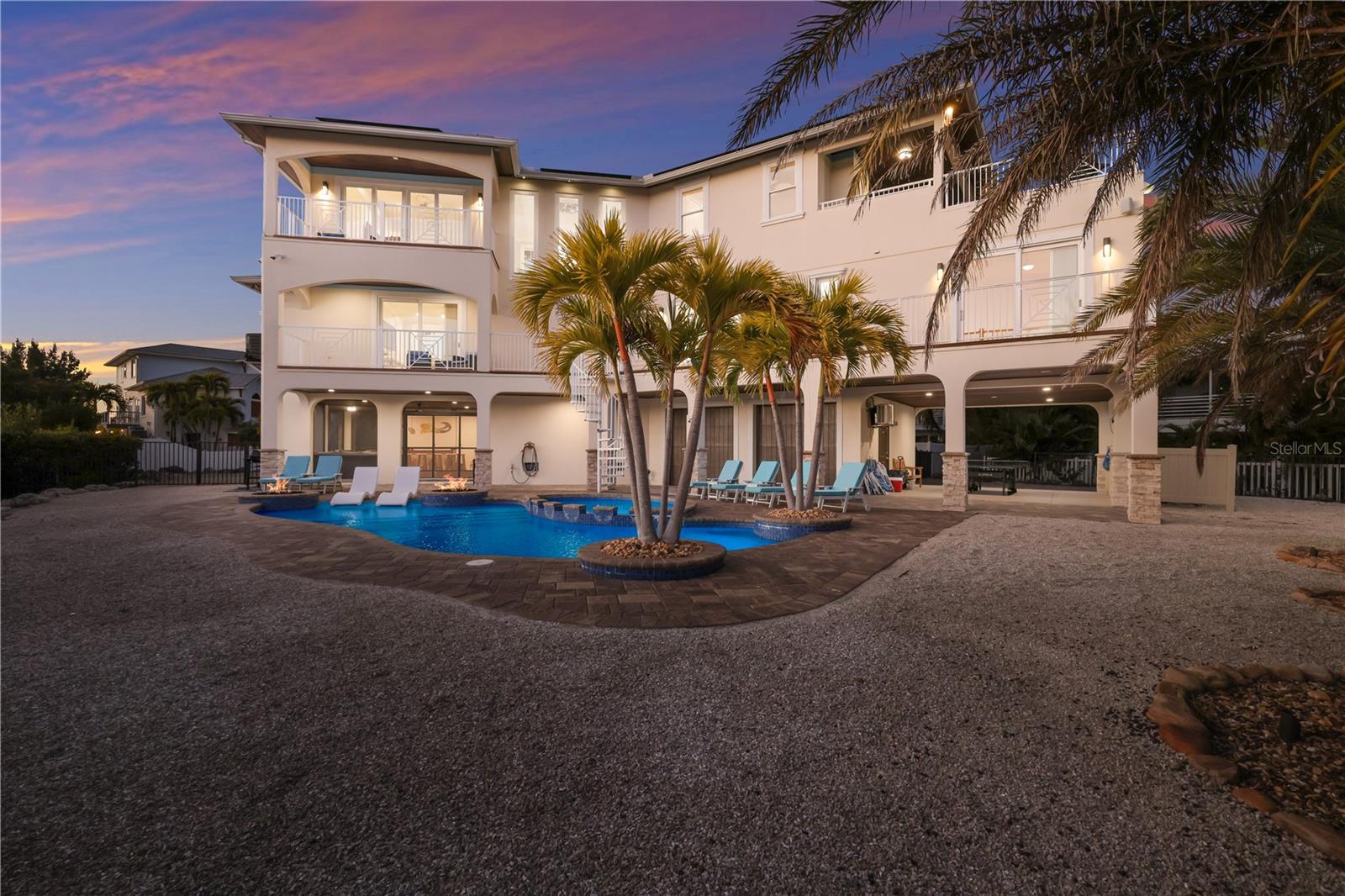 COCONUT BAYOU - Residential