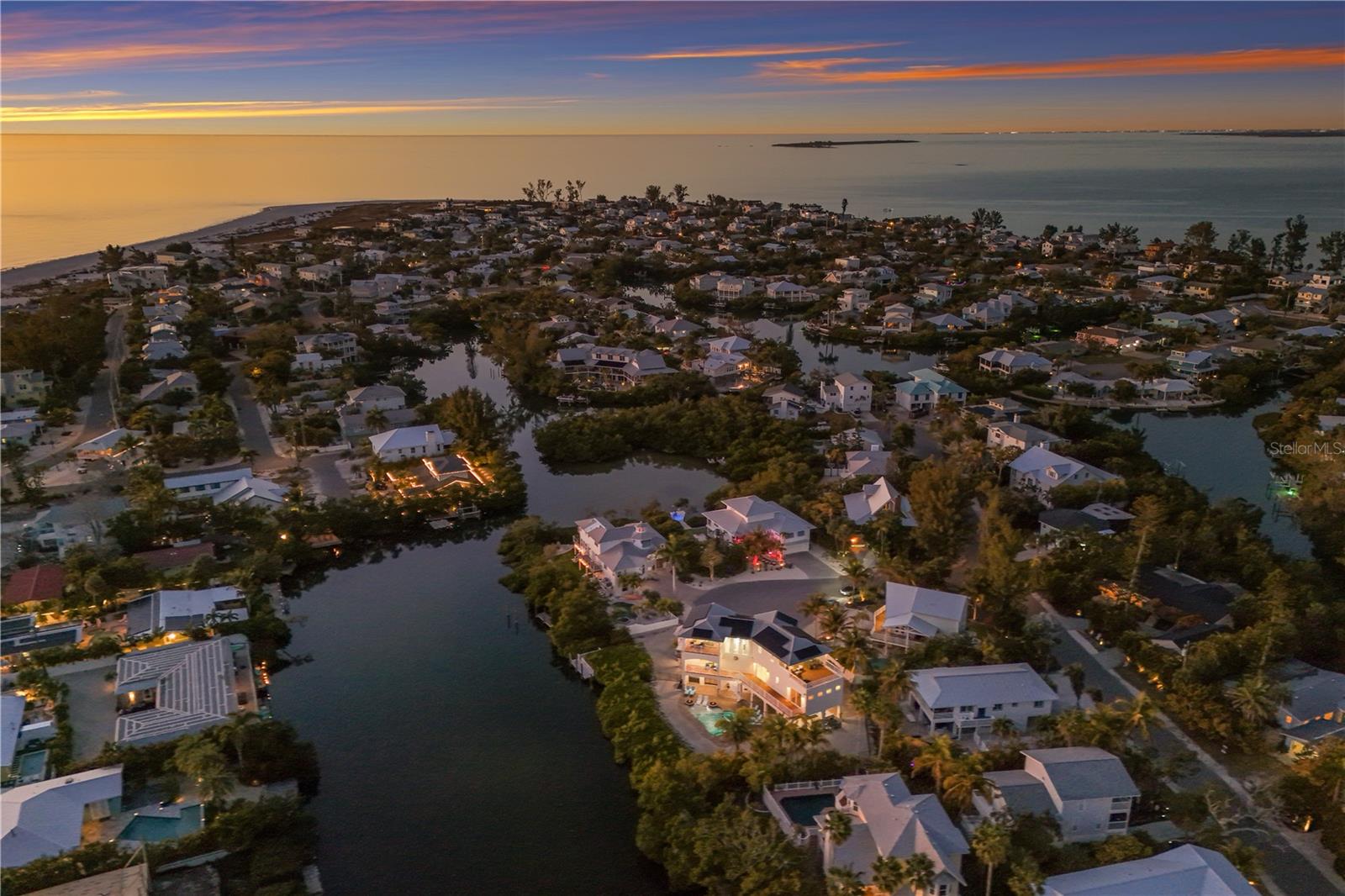 COCONUT BAYOU - Residential