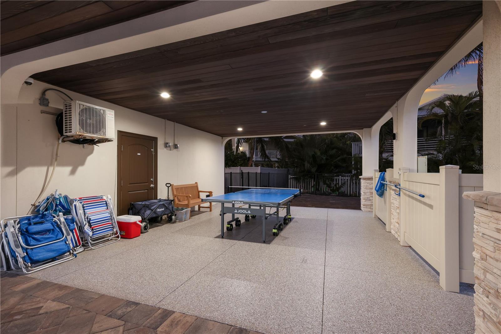 COCONUT BAYOU - Residential