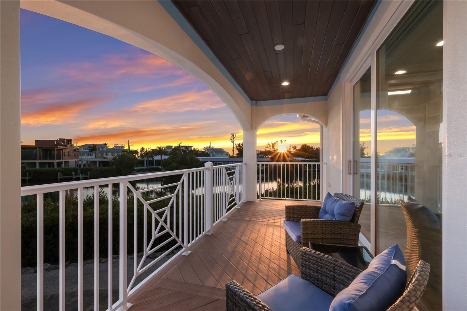 COCONUT BAYOU - Residential