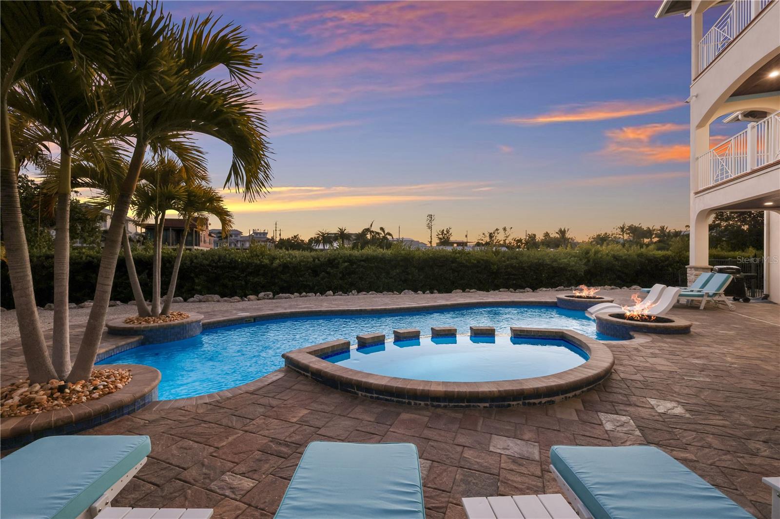 COCONUT BAYOU - Residential