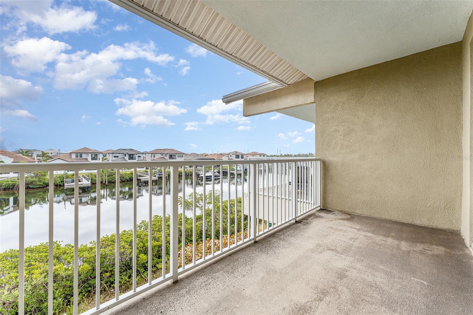 559 BAHIA BEACH BOULEVARD