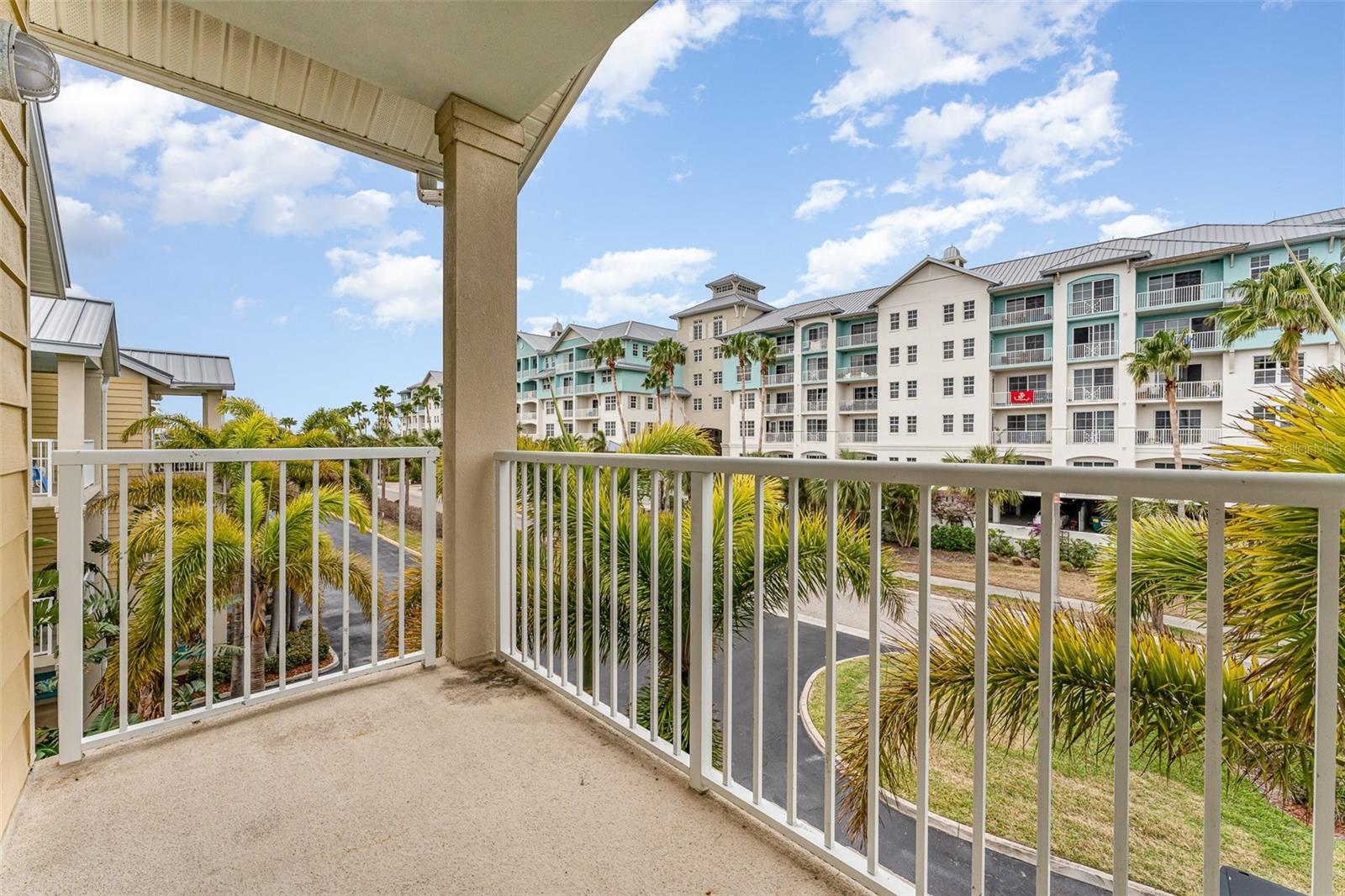 559 BAHIA BEACH BOULEVARD