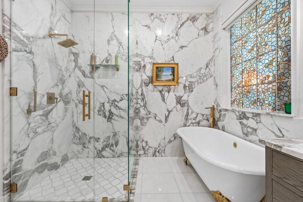 KEENES POINTE UNIT 1 - Residential