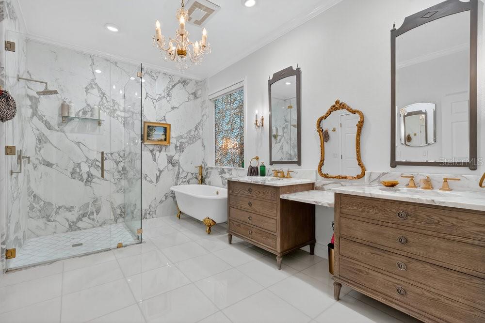 KEENES POINTE UNIT 1 - Residential