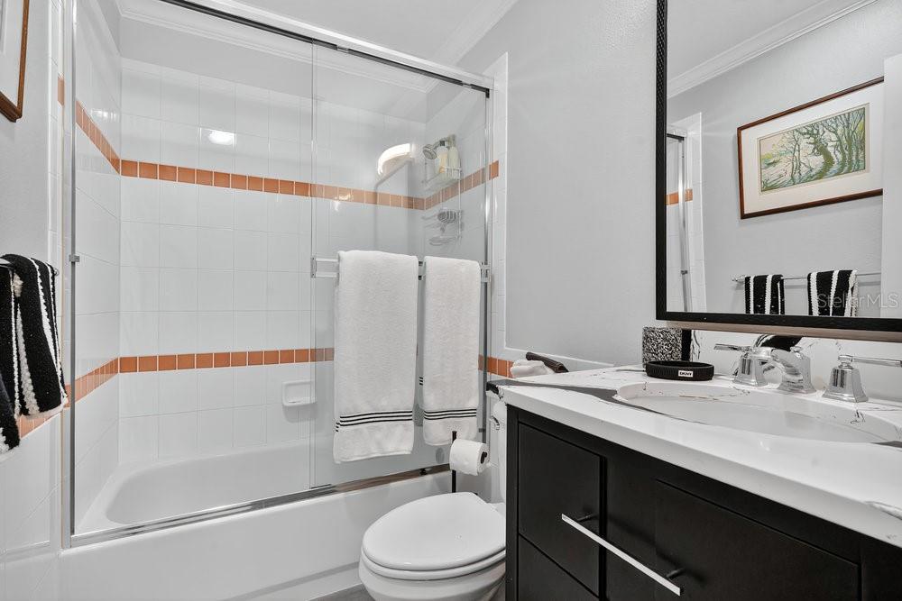 KEENES POINTE UNIT 1 - Residential