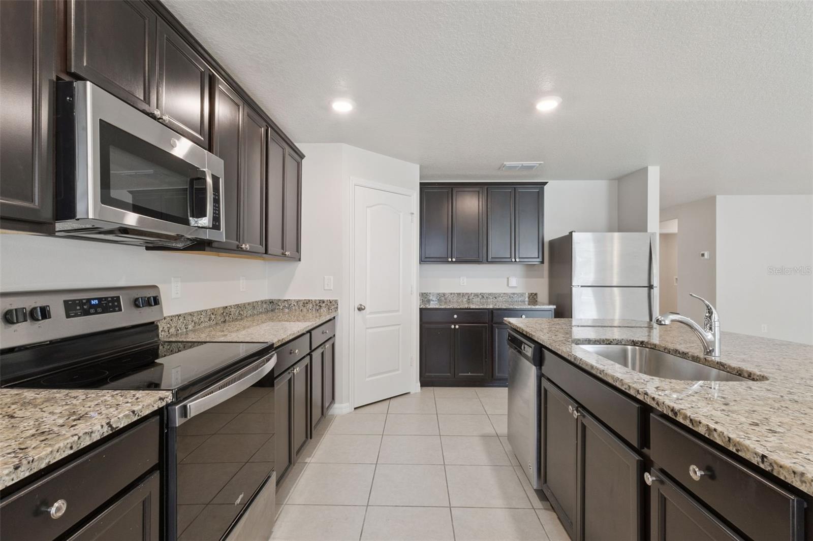 MEADOW RIDGE OF GRAND ISLAND - Residential