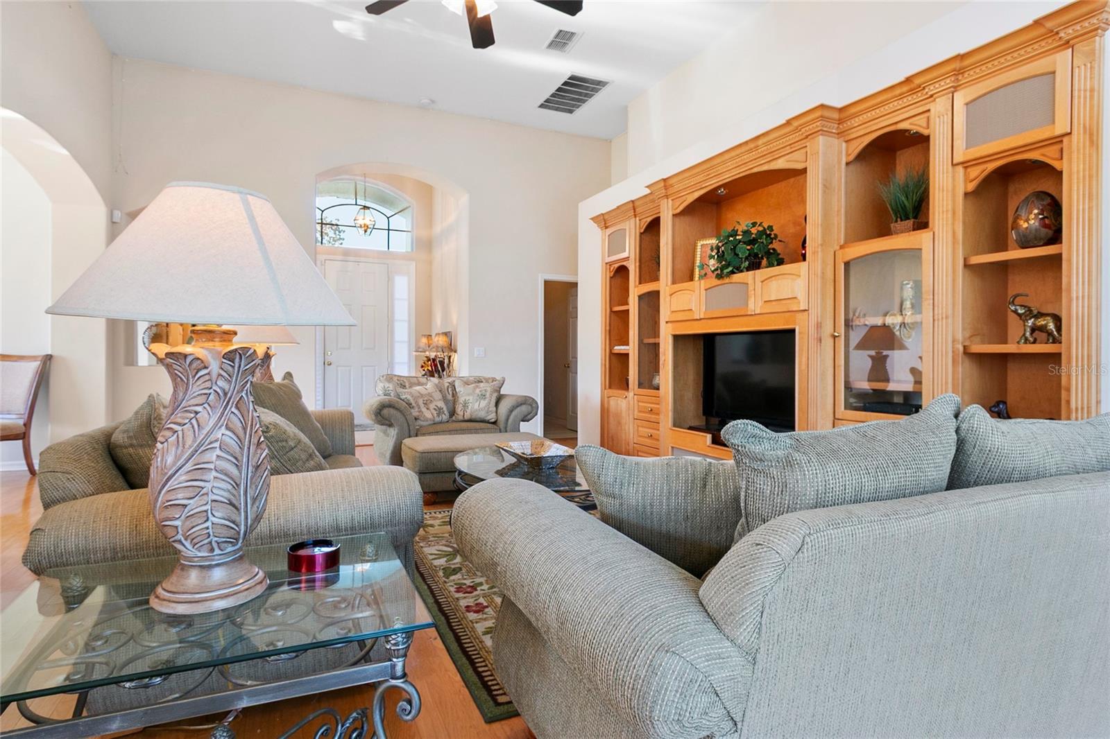 THE OAKS PLAT NO 2 - Residential