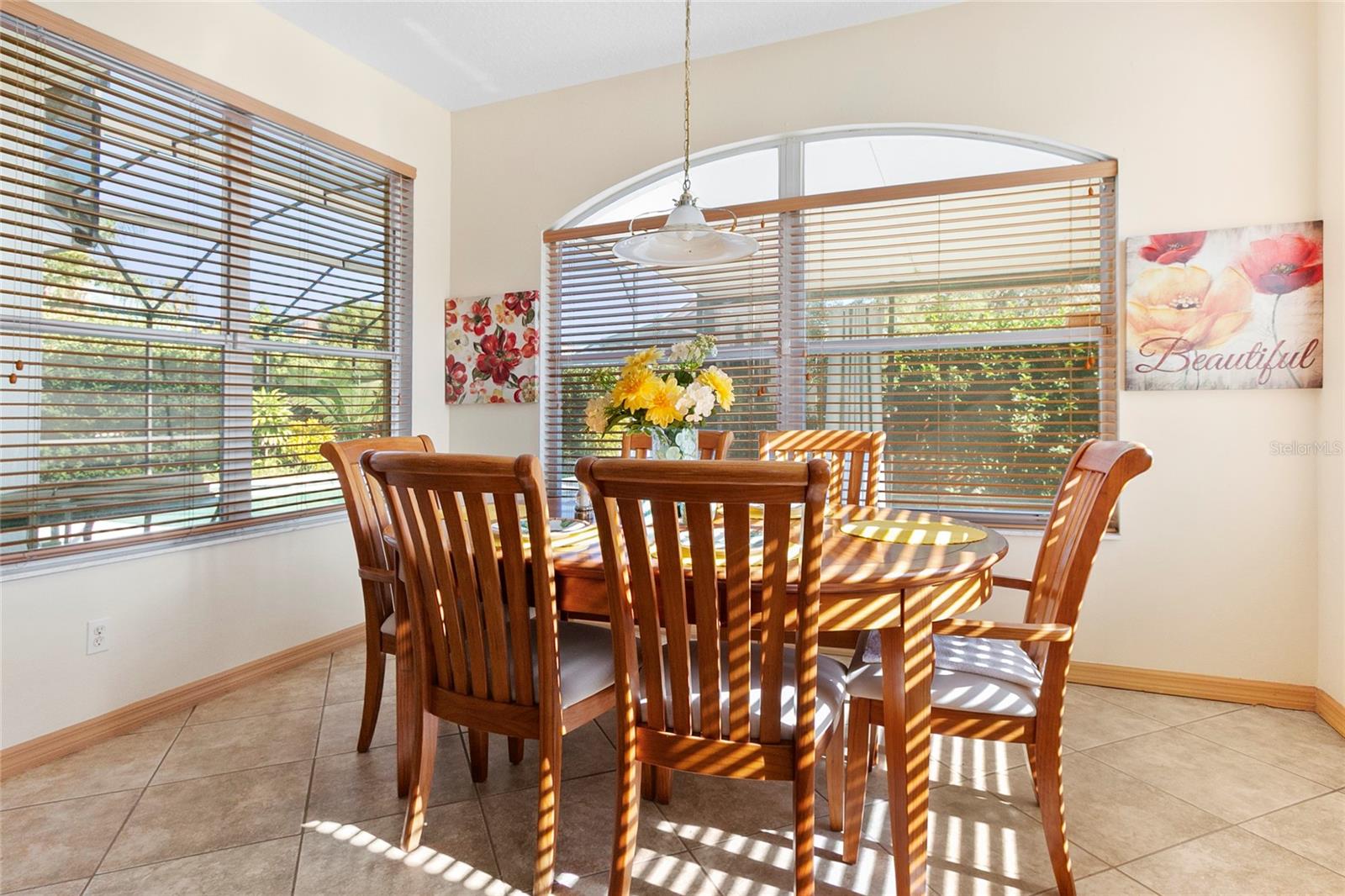 THE OAKS PLAT NO 2 - Residential