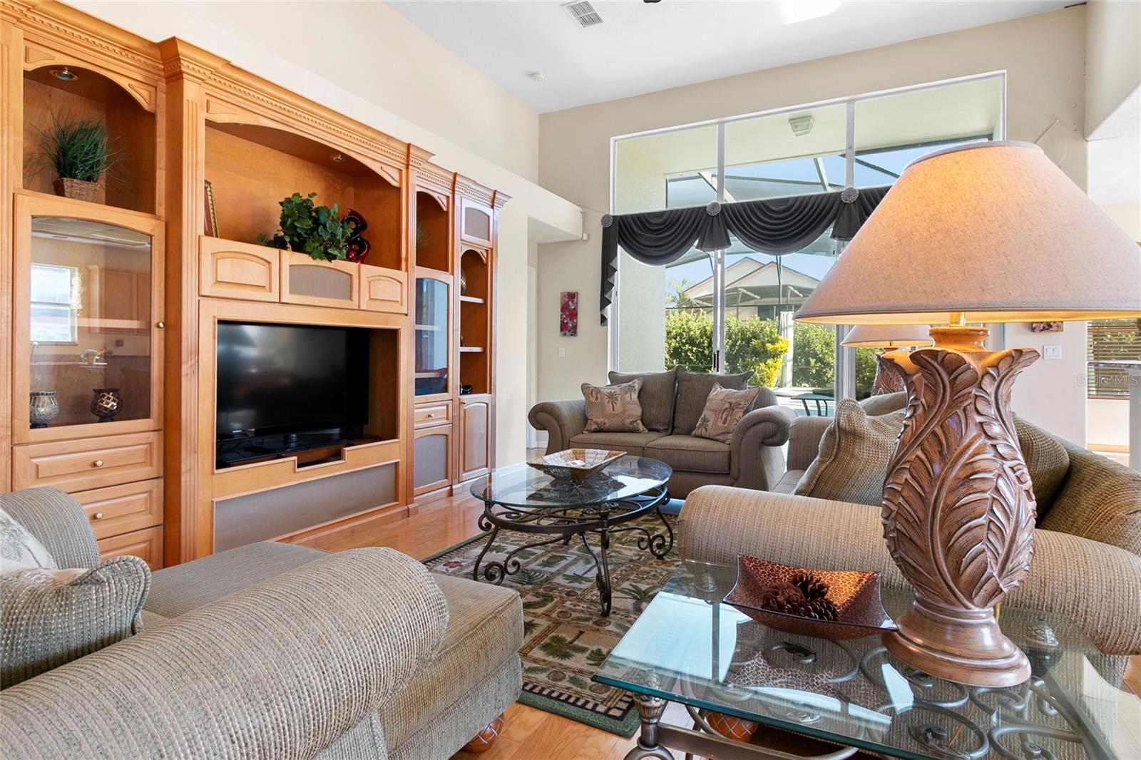 THE OAKS PLAT NO 2 - Residential