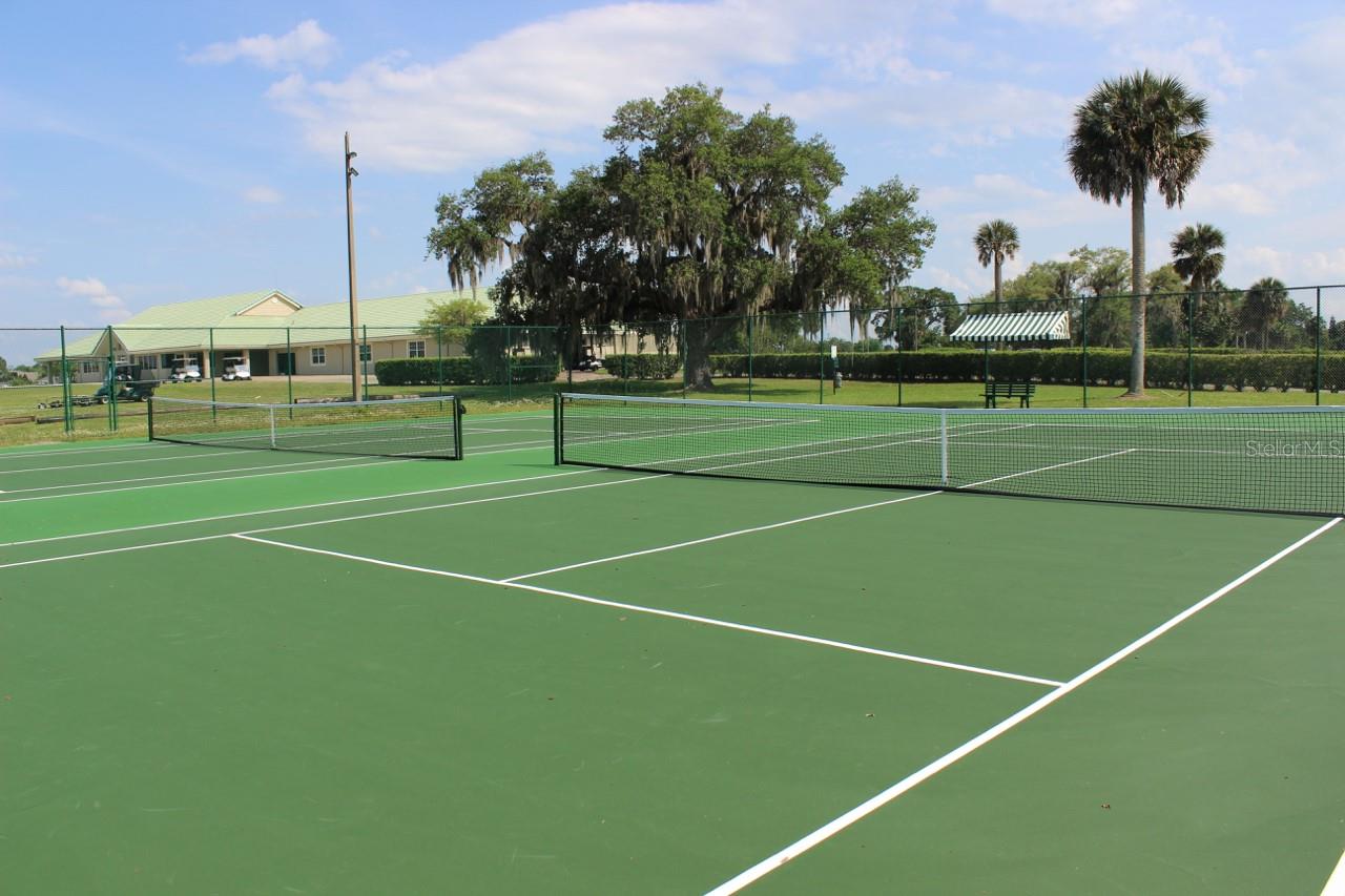 THE OAKS PLAT NO 2 - Residential