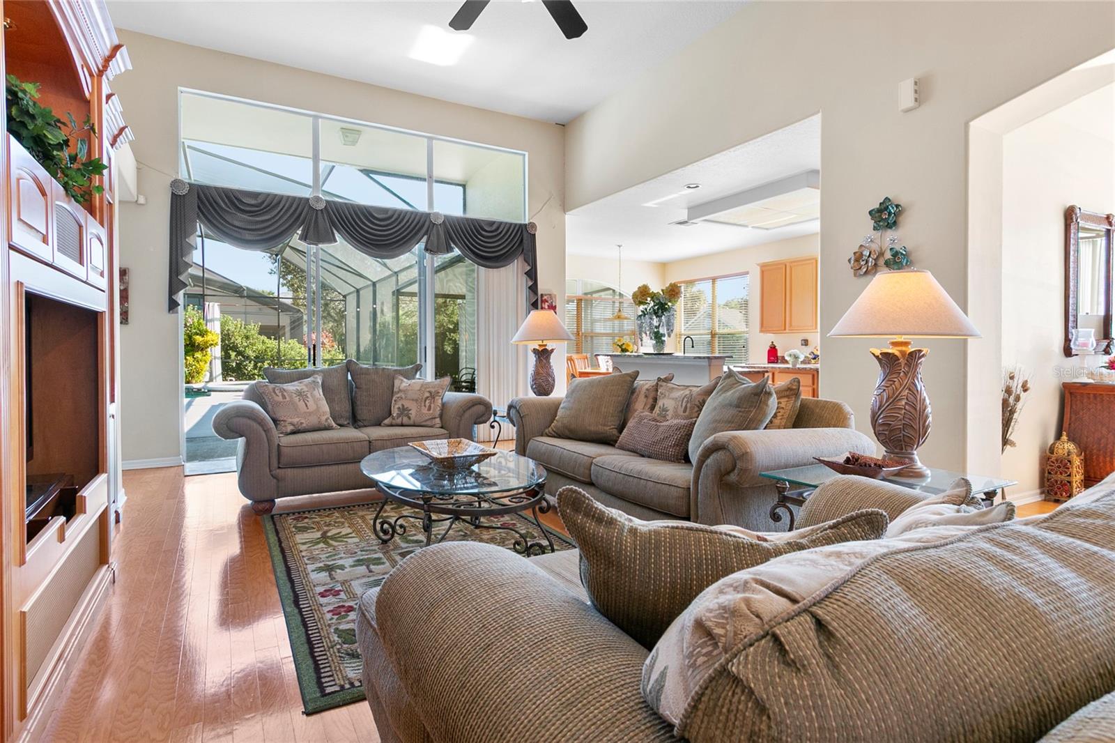 THE OAKS PLAT NO 2 - Residential