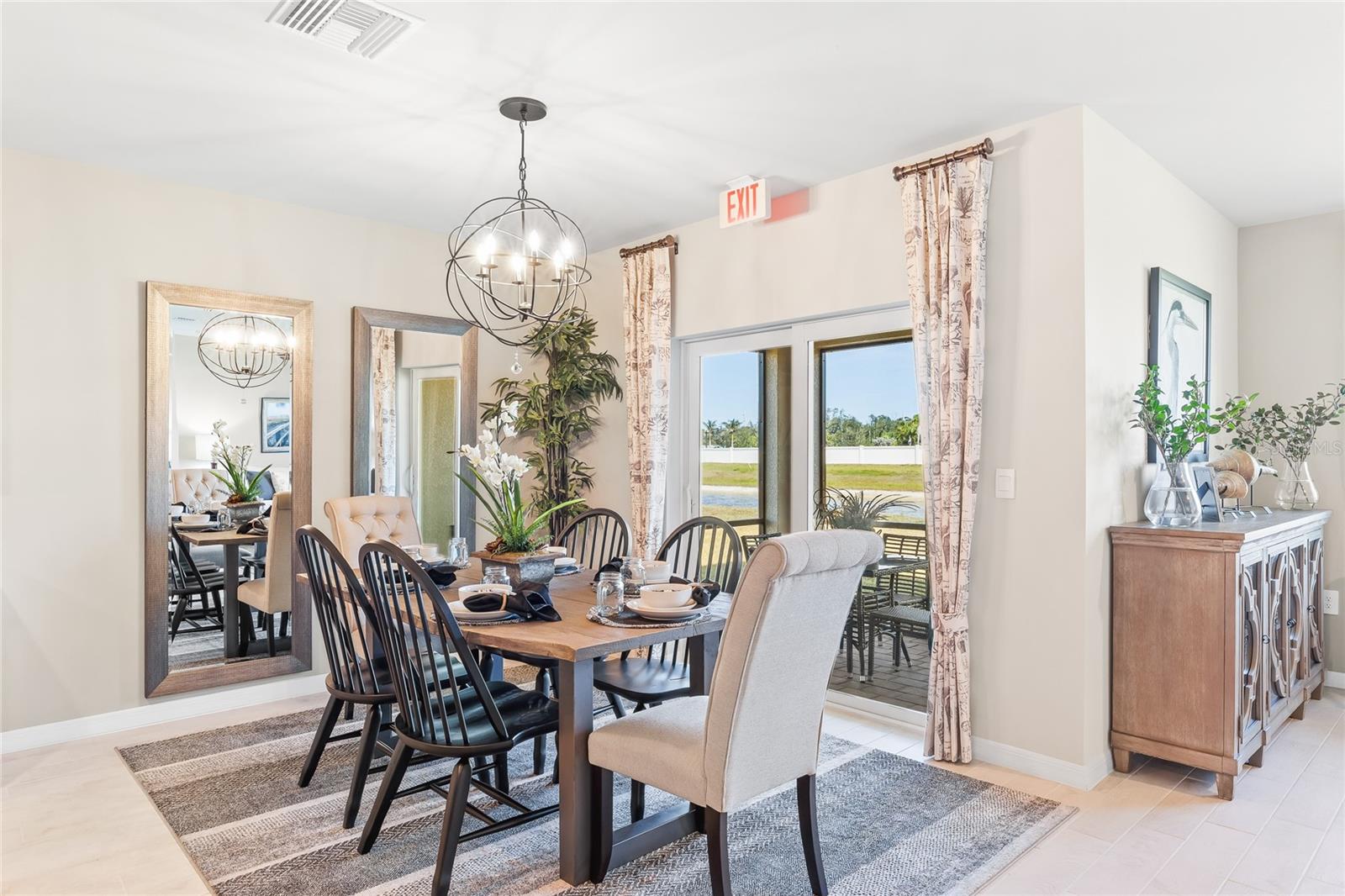 CORAL LAKES - CORAL CREEK - Residential