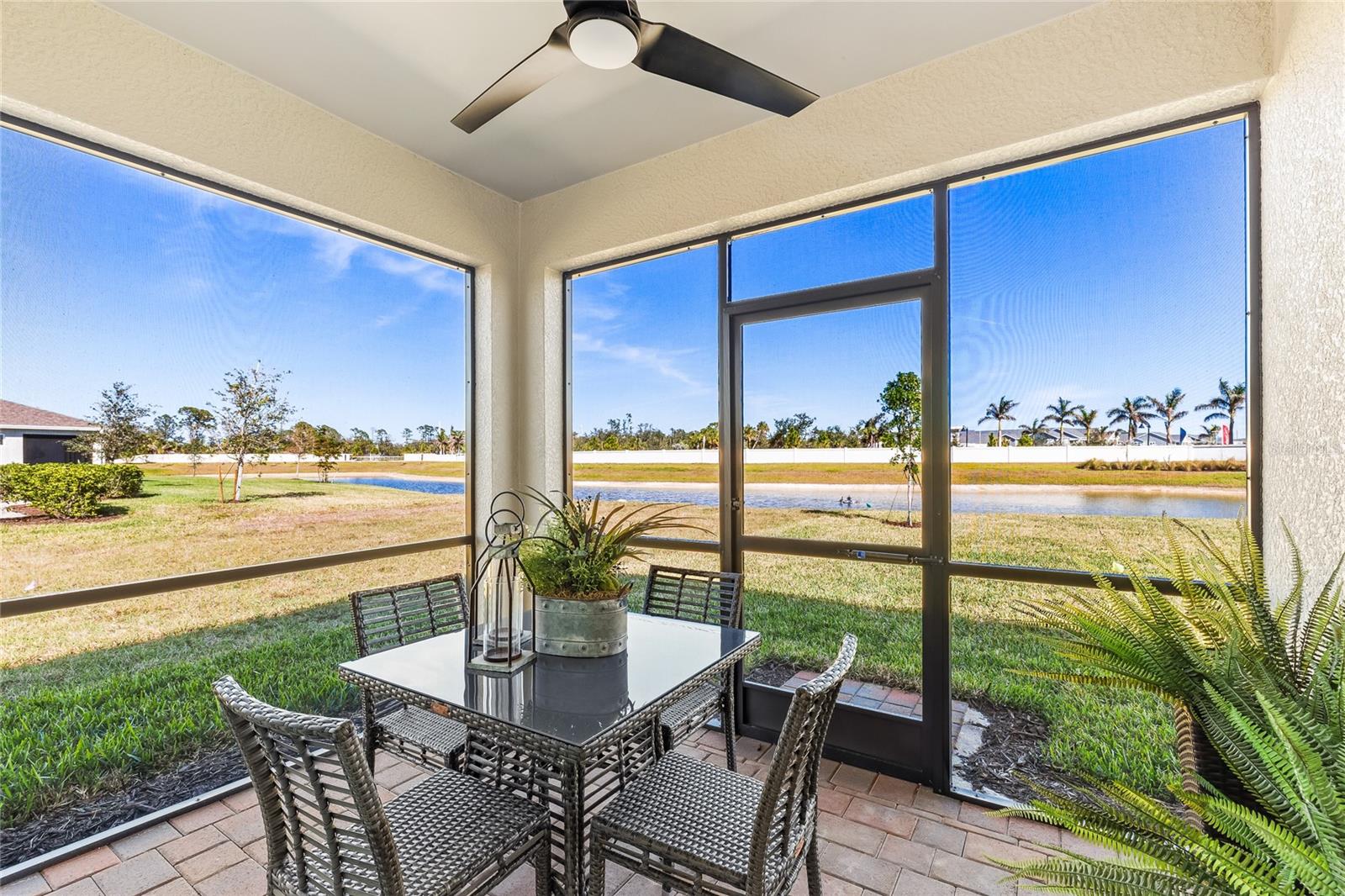 CORAL LAKES - CORAL CREEK - Residential