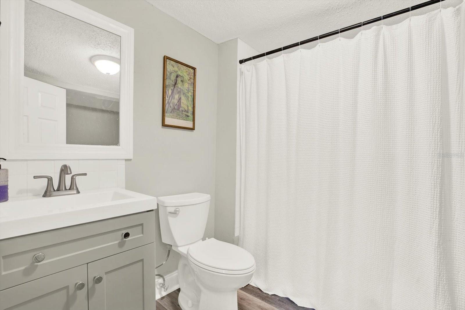 HODGES SHADY GROVE - Residential