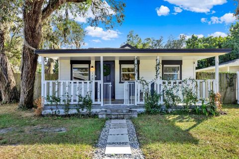 Photo of 1707 E New Orleans Avenue, Tampa, FL 33610 (MLS # TB8484852)