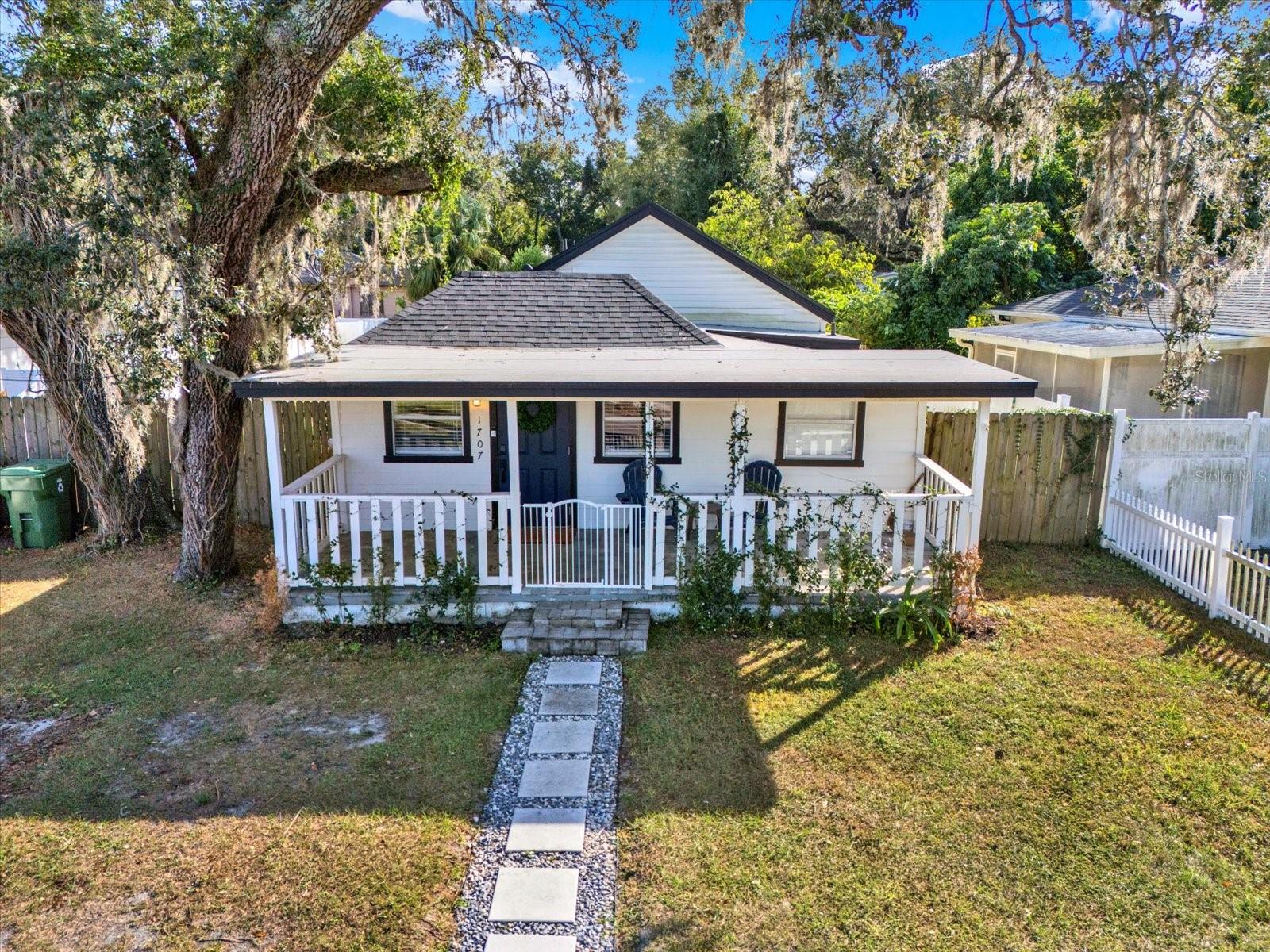 HODGES SHADY GROVE - Residential